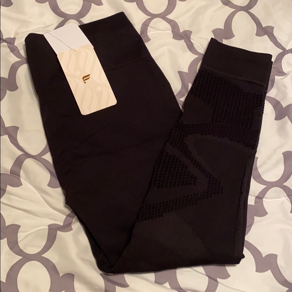 Fabletics black seamless leggings short XL